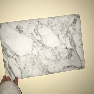 MacBook Air 13” marble case